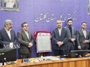 اهدای گسترده اسناد مالکیت در سفر استانی رئیس سازمان ثبت اسناد و املاک کشور/ اتصال تمامی مشاوران املاک استان به سکوی کاتب